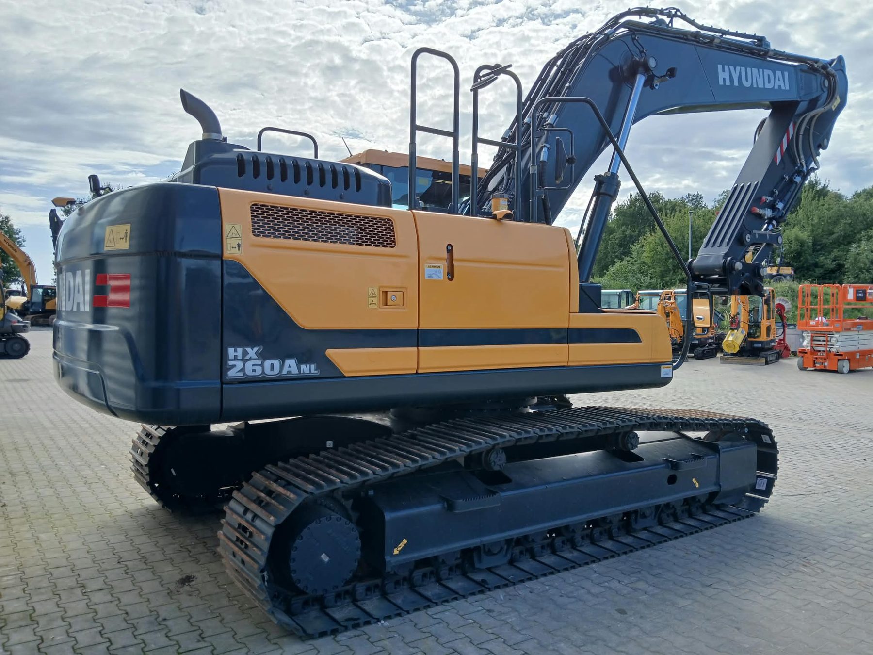 Kettenbagger HX260ANL Ansicht 10