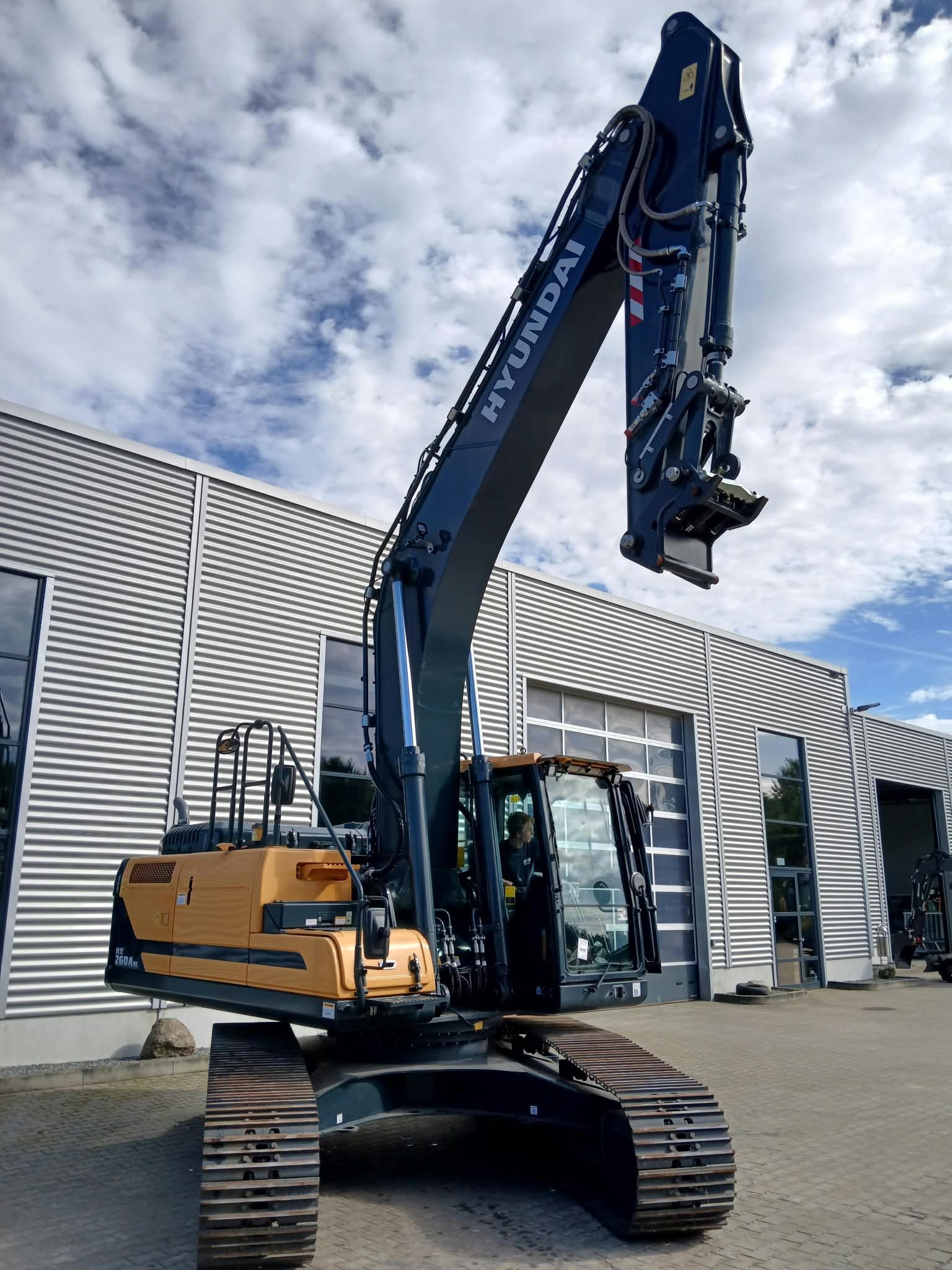 Kettenbagger HX260ANL Ansicht 13